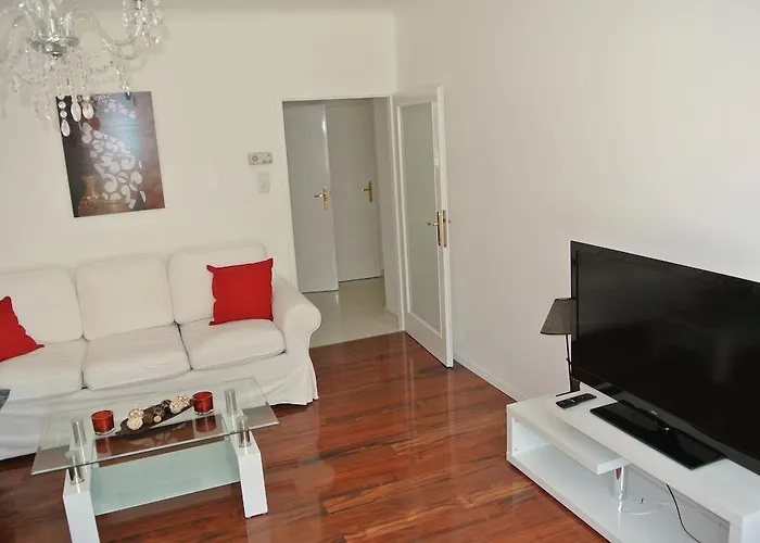 Apartment Paradies - U1 Station Altes Landgut Vienna