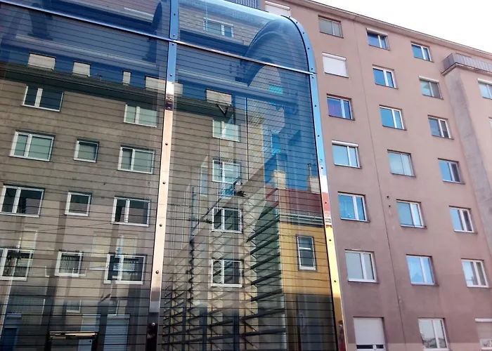 Paradies - U1 Station Altes Landgut Apartment *