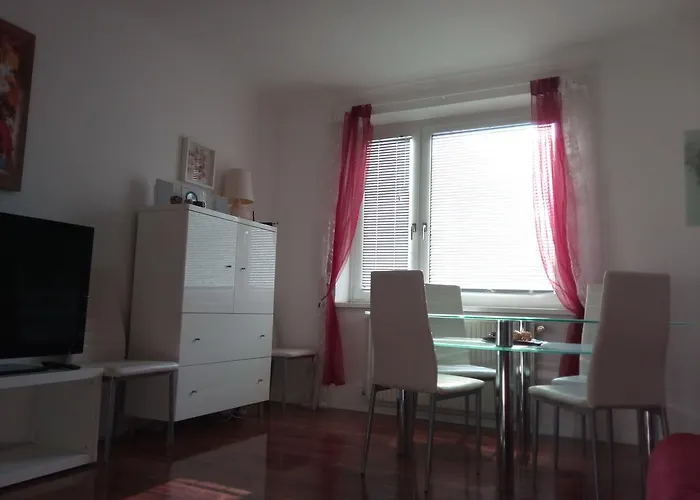 Apartment Paradies - U1 Station Altes Landgut *